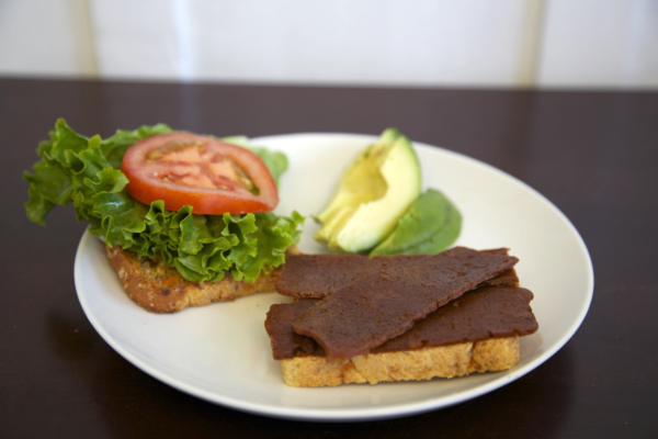 upton's naturals bacon seitan sandwich