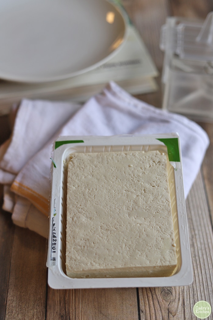 Removes Moisture from Tofu Automatically Tofu Block Drainer,Tofu Press/Marinating Dish 