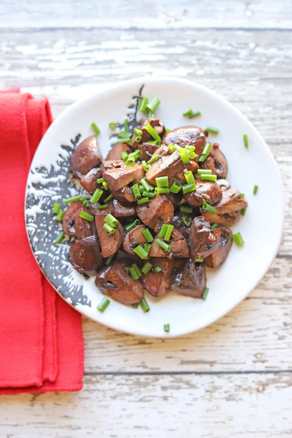 Red wine mushrooms with garlic Cadry's Kitchen