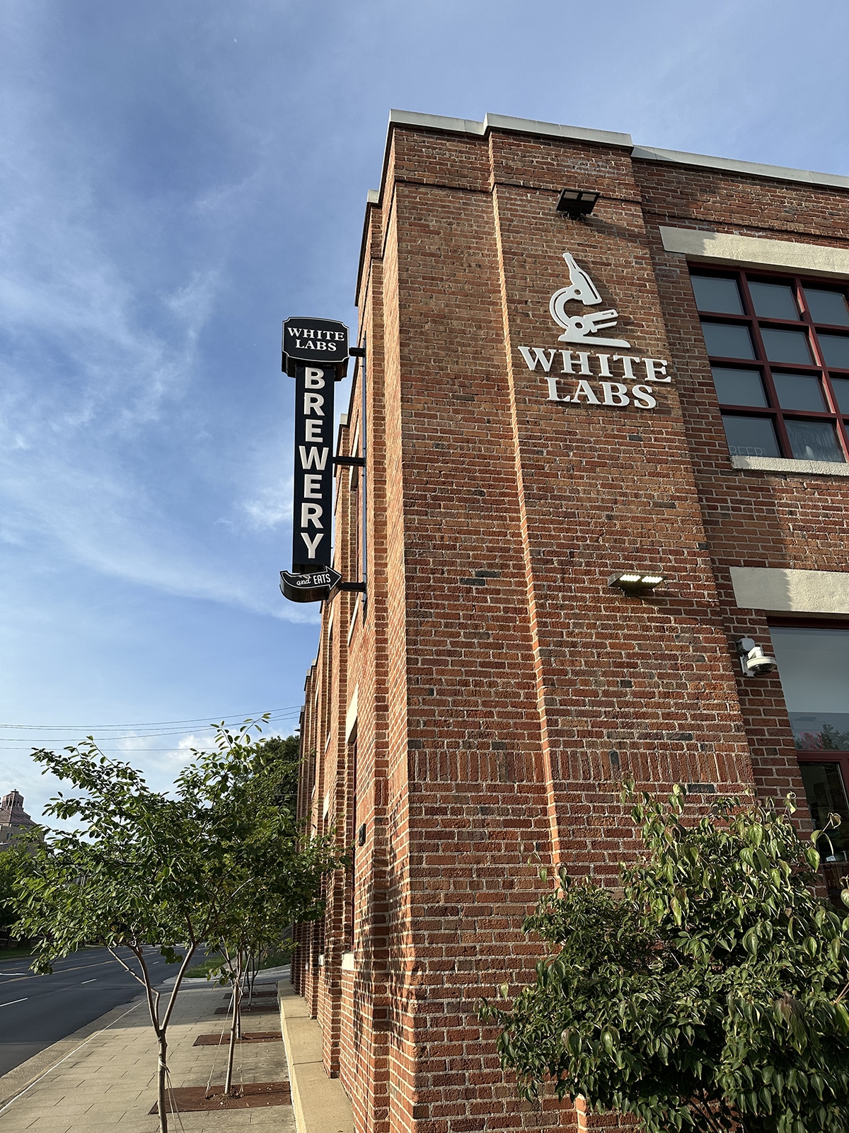 Exterior White Labs Brewery.